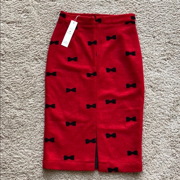 4x HOST PICKโค๏ธ1Left! Red pencil skirt w/black bows - Picture 5 of 5